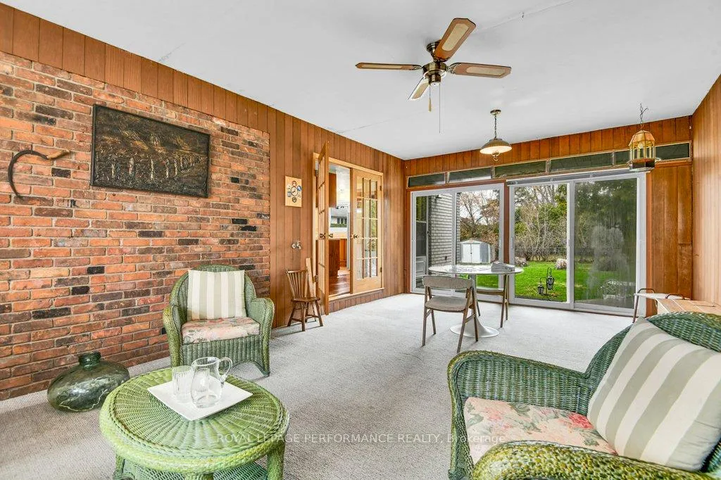 Photo 19 of 2218 Aster Street, Ottawa, Guildwood Estates - Urbandale Acres — HOMEH