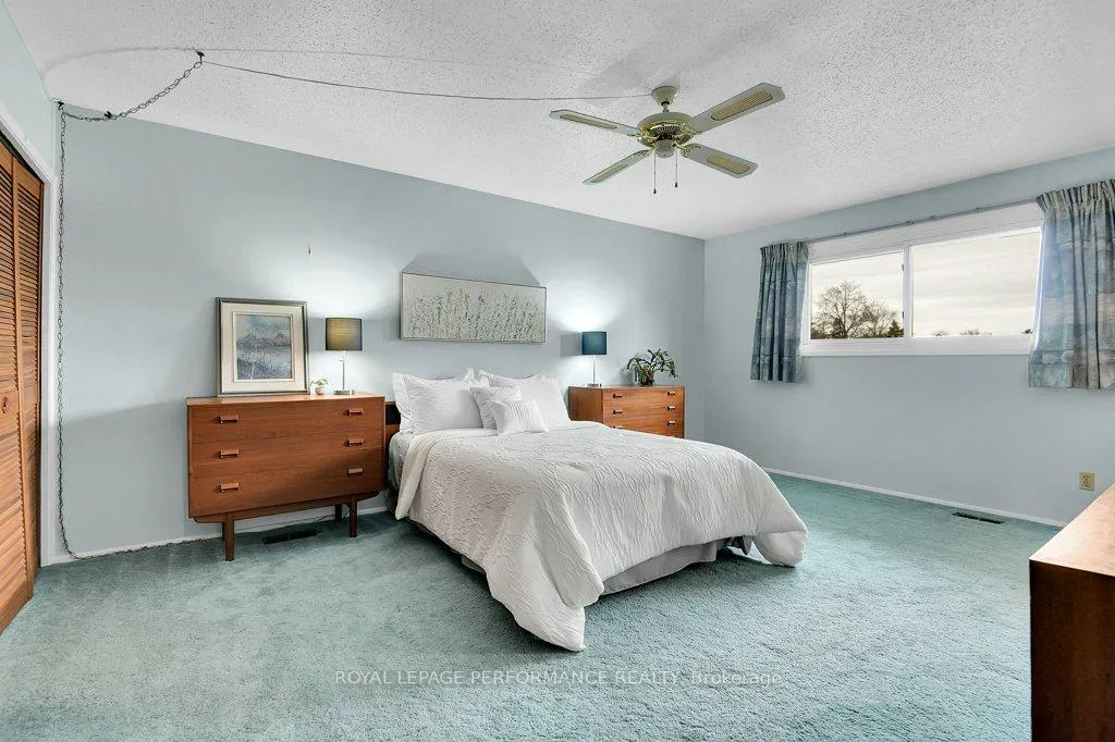 Photo 20 of 2218 Aster Street, Ottawa, Guildwood Estates - Urbandale Acres — HOMEH