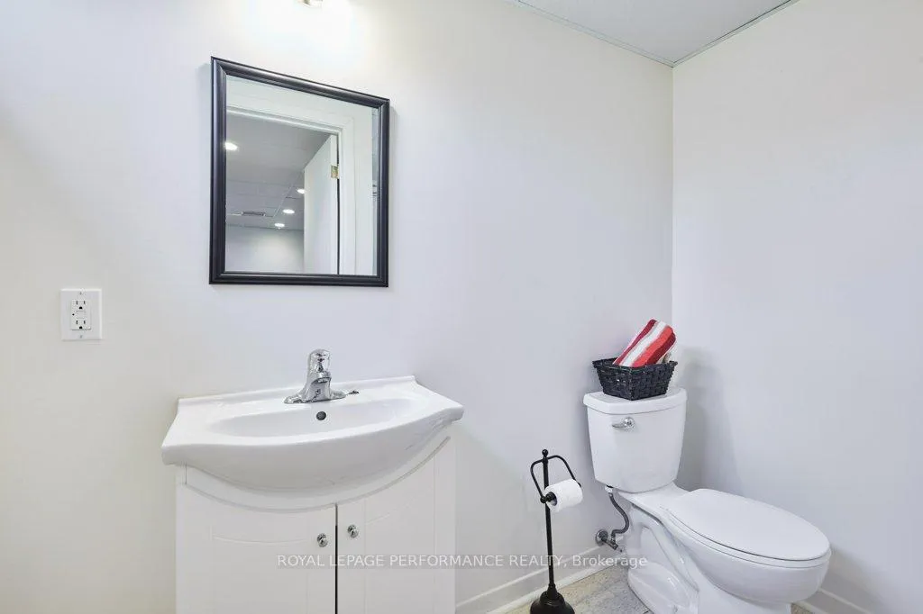 Photo 21 of 2218 Aster Street, Ottawa, Guildwood Estates - Urbandale Acres — HOMEH