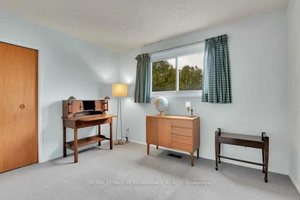 Photo 22 of 2218 Aster Street, Ottawa, Guildwood Estates - Urbandale Acres — HOMEH