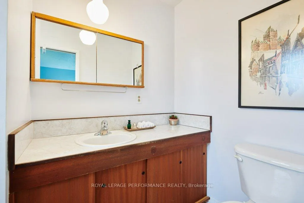 Photo 25 of 2218 Aster Street, Ottawa, Guildwood Estates - Urbandale Acres — HOMEH