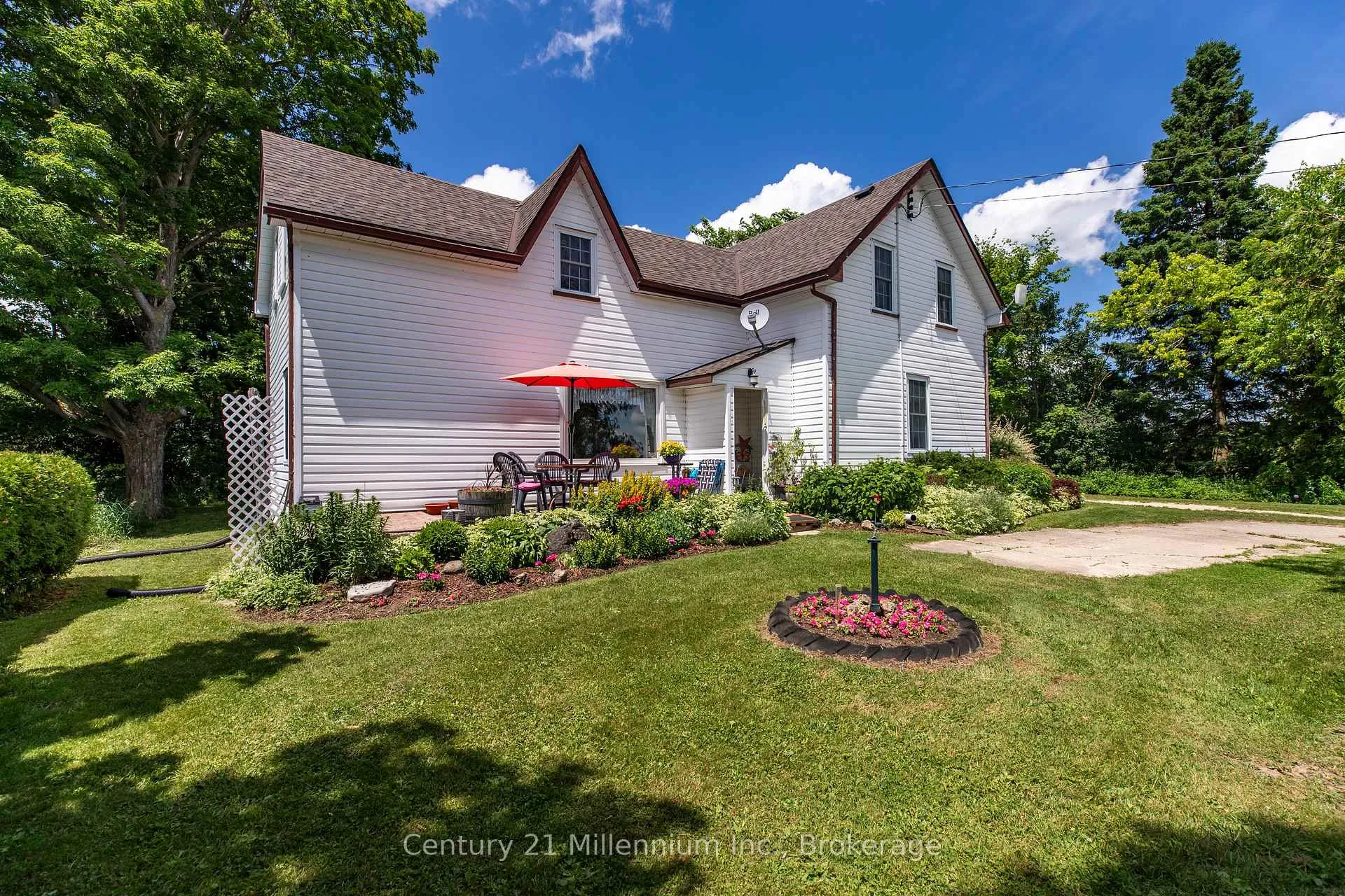Photo 3 of 775678 Highway 10, Chatsworth — HOMEH