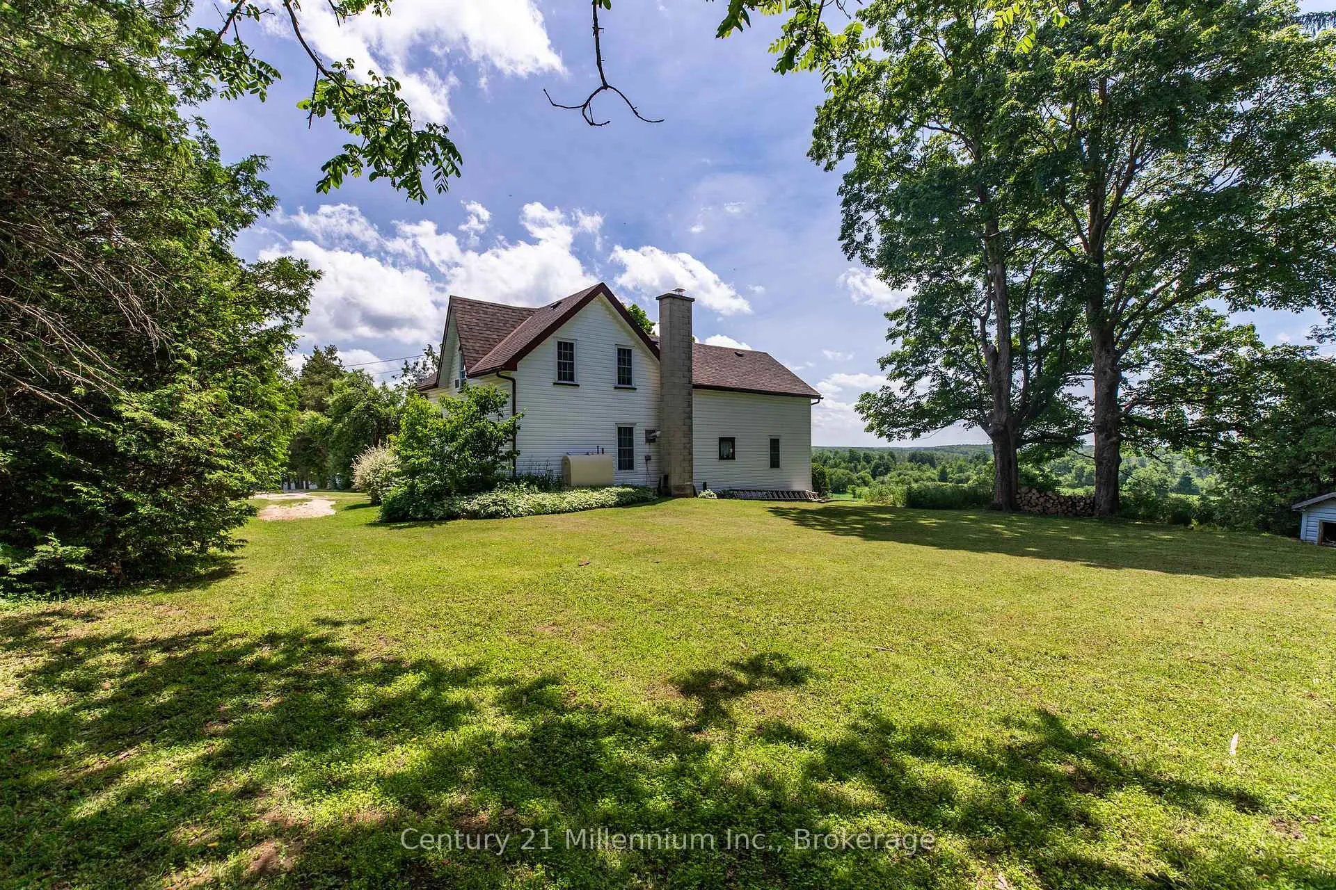 Photo 4 of 775678 Highway 10, Chatsworth — HOMEH
