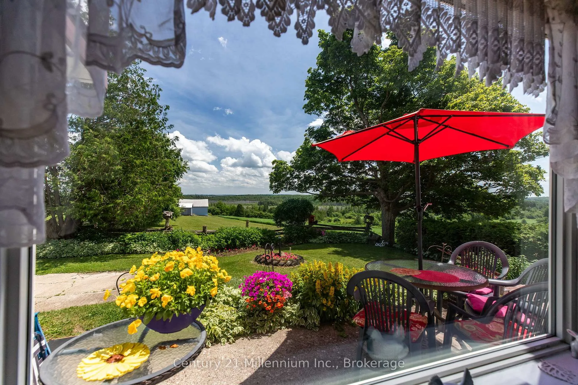 Photo 5 of 775678 Highway 10, Chatsworth — HOMEH