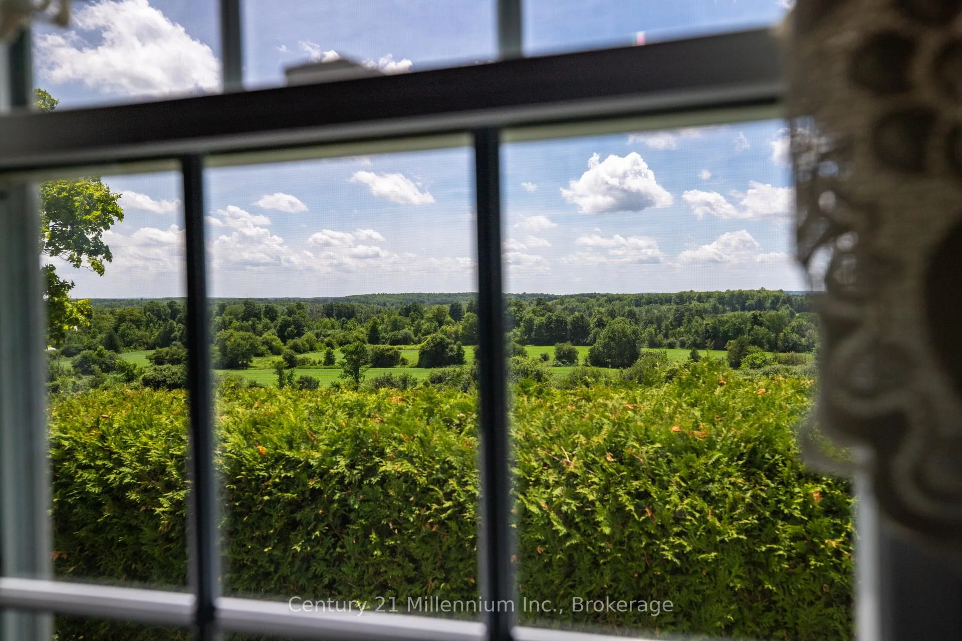 Photo 10 of 775678 Highway 10, Chatsworth — HOMEH