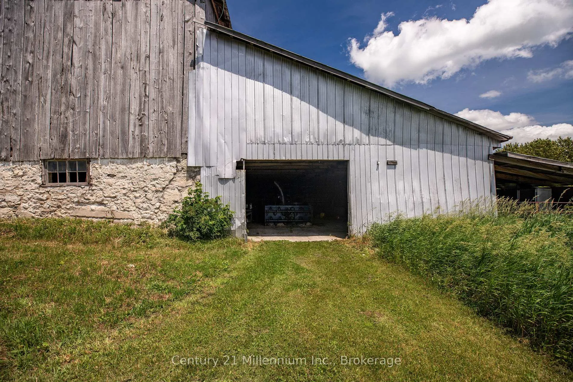 Photo 21 of 775678 Highway 10, Chatsworth — HOMEH