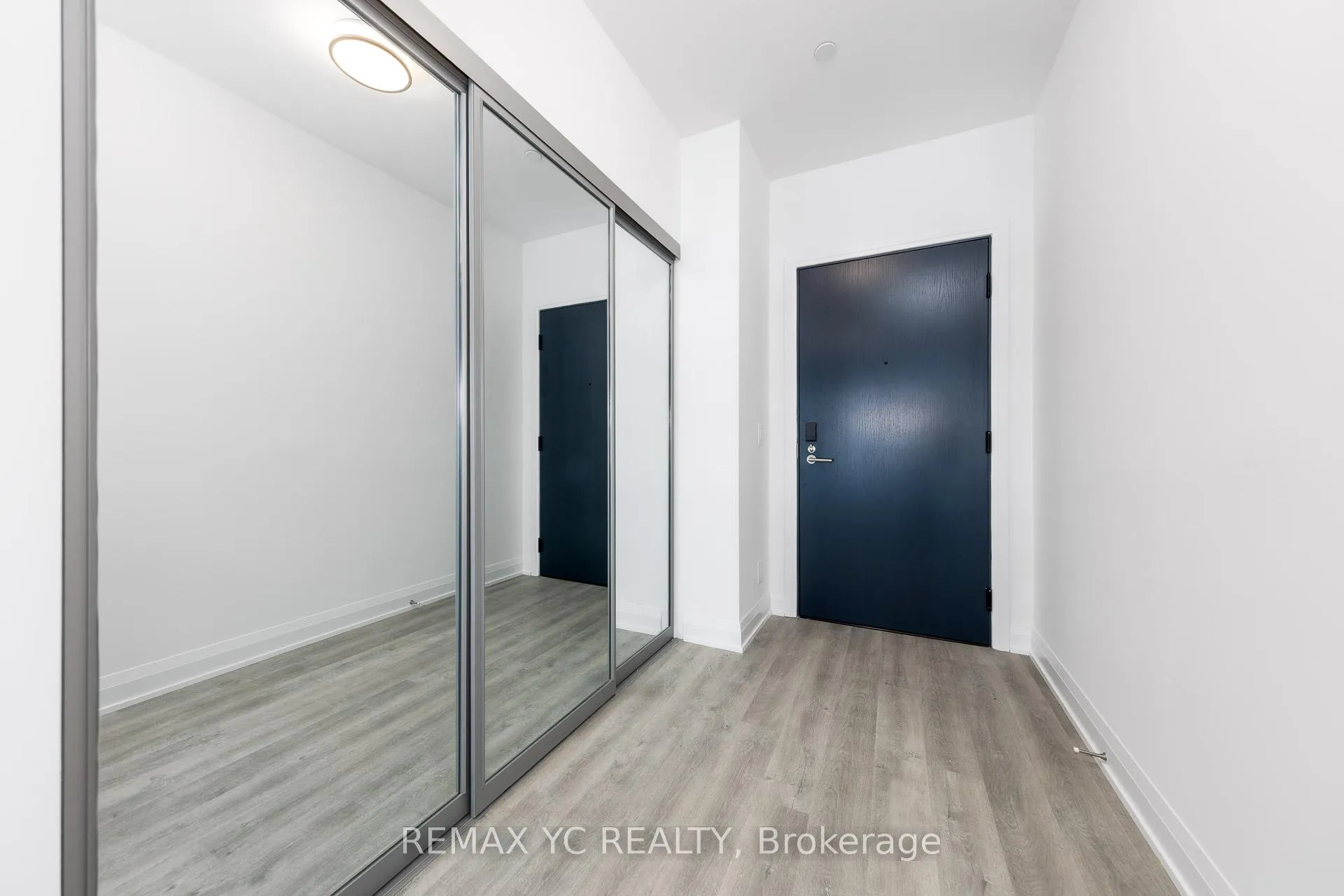 Photo 1 of Unit 3501, 65 Broadway Avenue, Toronto, Mount Pleasant West — HOMEH