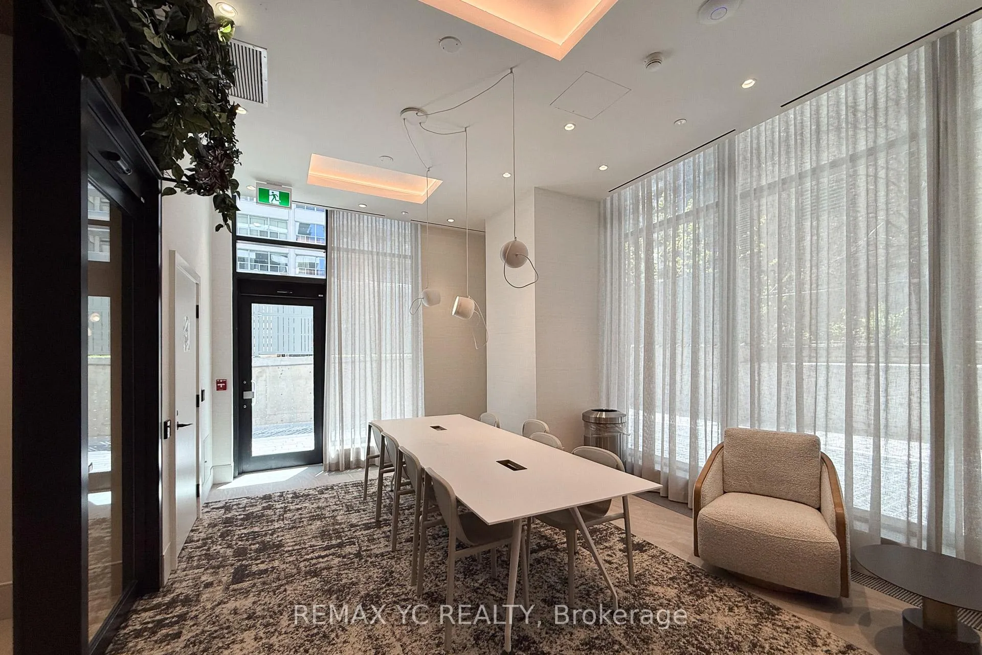 Photo 34 of Unit 3501, 65 Broadway Avenue, Toronto, Mount Pleasant West — HOMEH