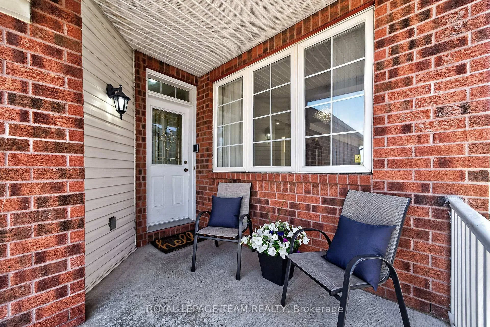 Photo 3 of 632 Valin Street, Ottawa, Fallingbrook/Gardenway South — HOMEH
