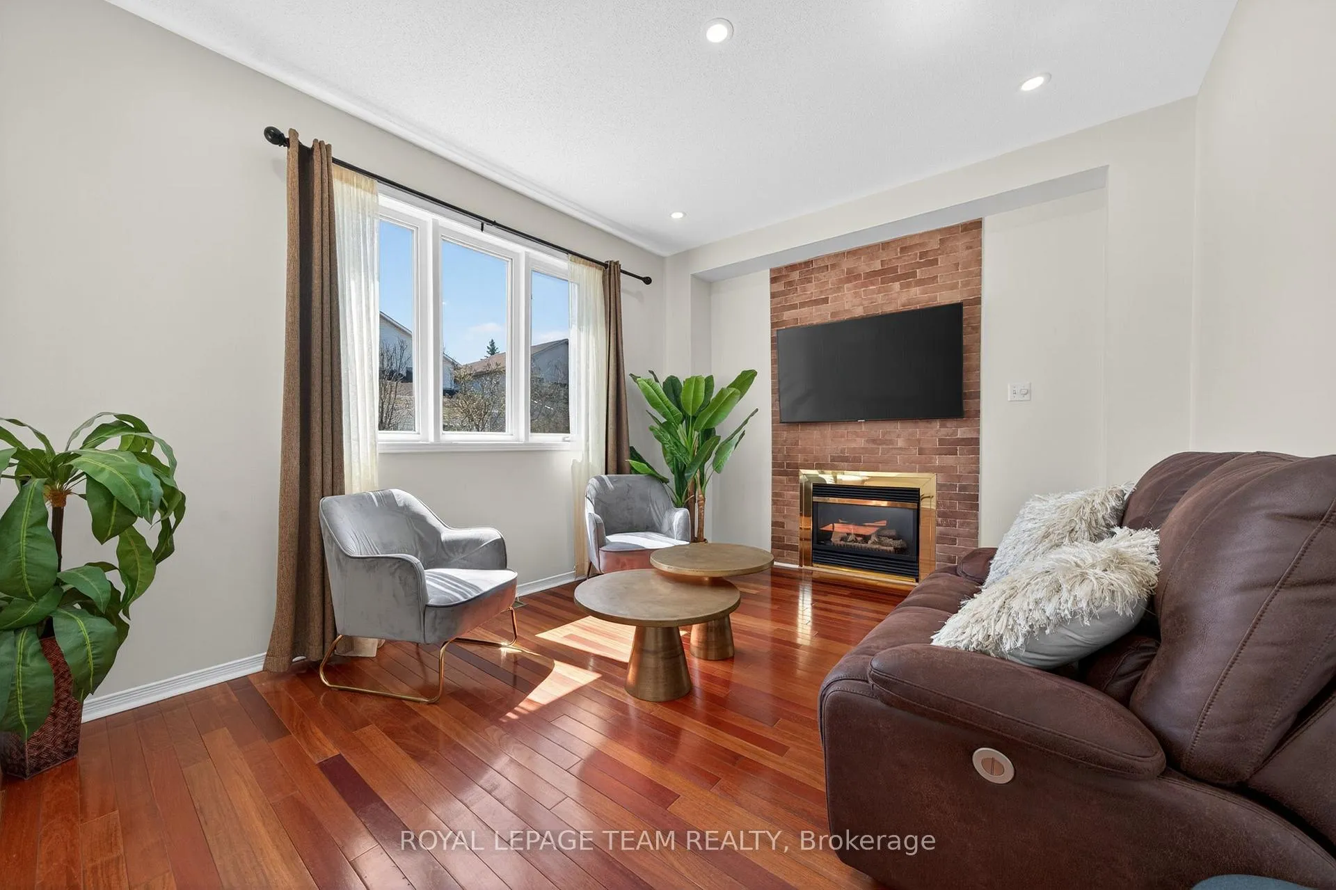 Photo 16 of 632 Valin Street, Ottawa, Fallingbrook/Gardenway South — HOMEH