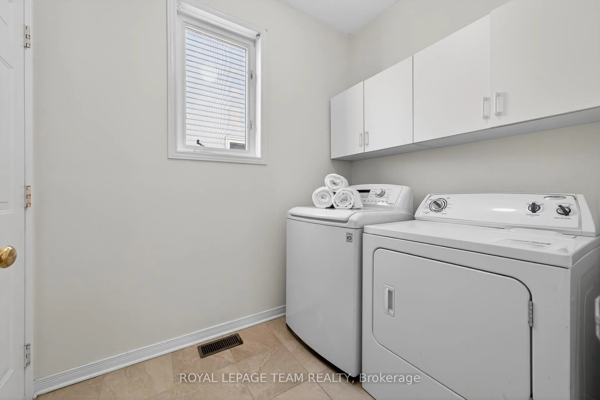 Photo 19 of 632 Valin Street, Ottawa, Fallingbrook/Gardenway South — HOMEH