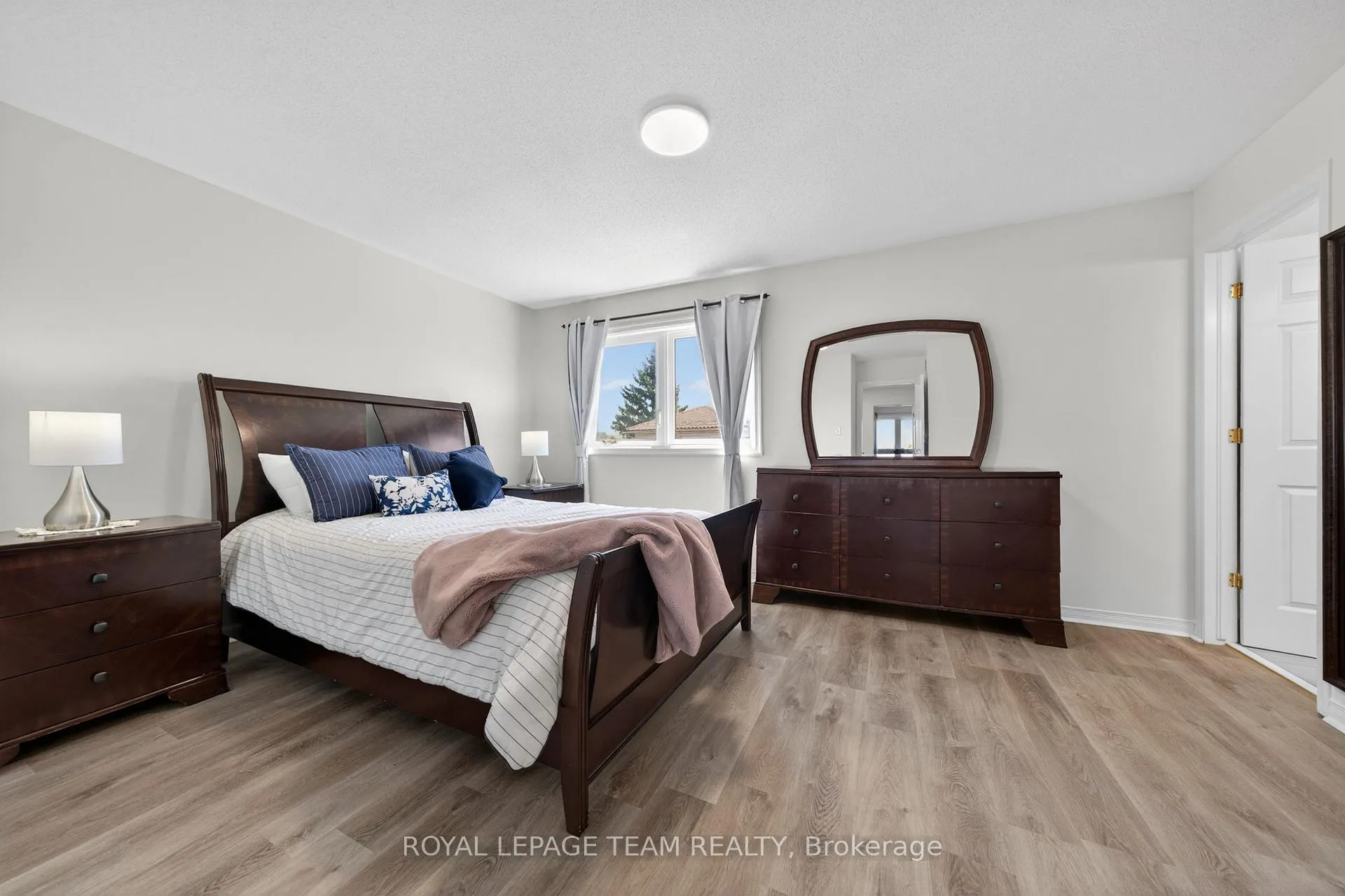 Photo 22 of 632 Valin Street, Ottawa, Fallingbrook/Gardenway South — HOMEH