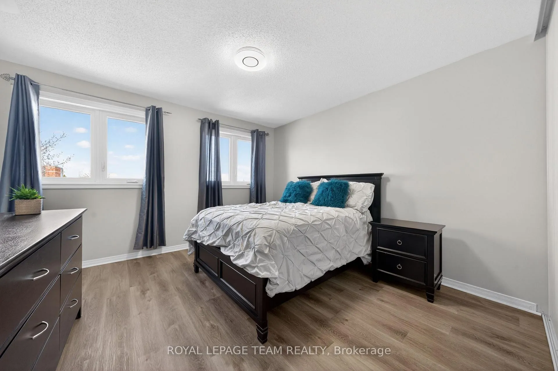 Photo 28 of 632 Valin Street, Ottawa, Fallingbrook/Gardenway South — HOMEH