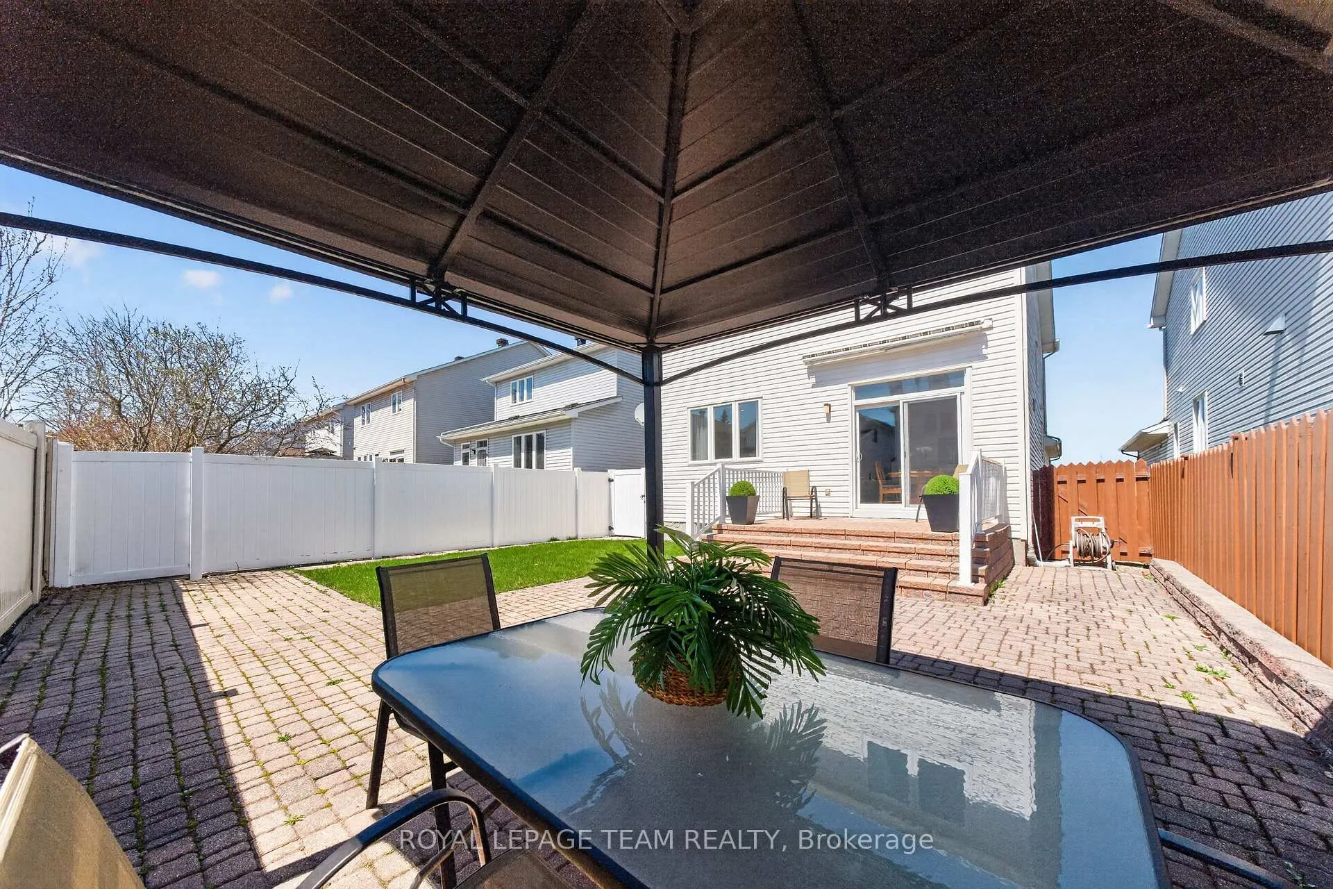 Photo 39 of 632 Valin Street, Ottawa, Fallingbrook/Gardenway South — HOMEH