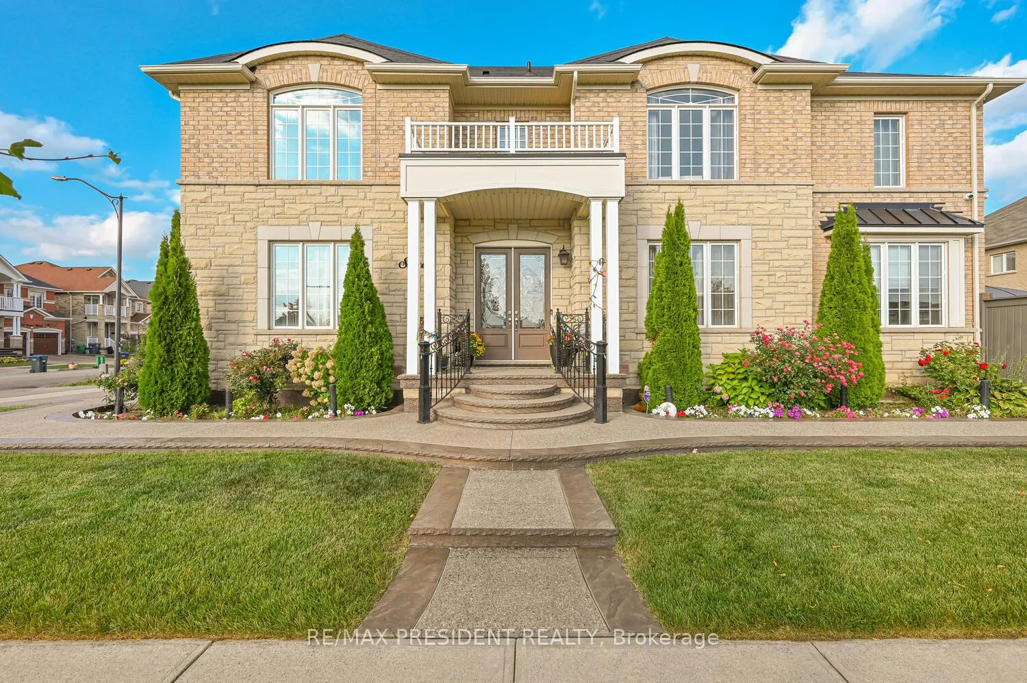 Photo 2 of 65 Parity Road, Brampton, Credit Valley — HOMEH