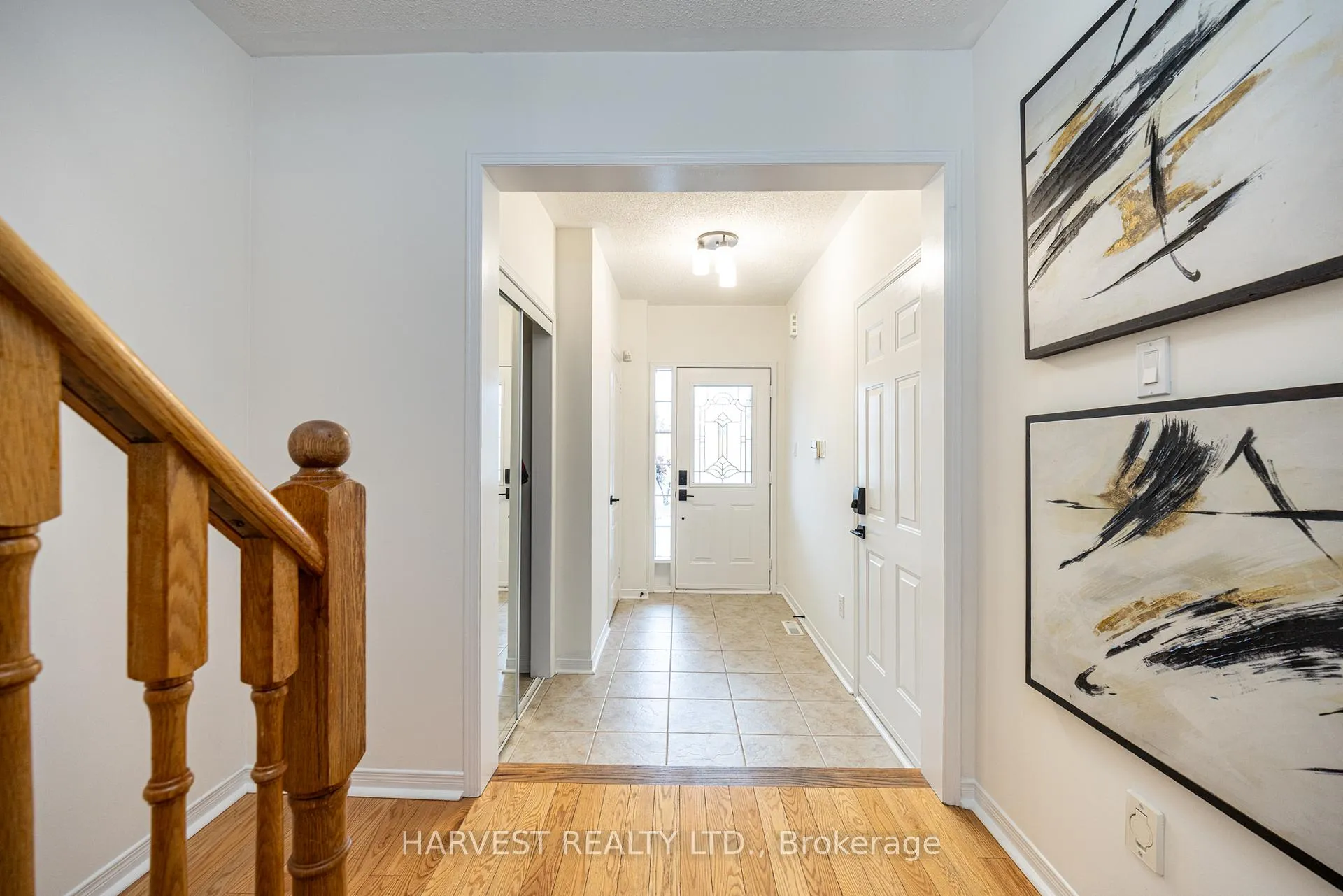 Photo 3 of 177 Vanguard Road, Vaughan, Patterson — HOMEH