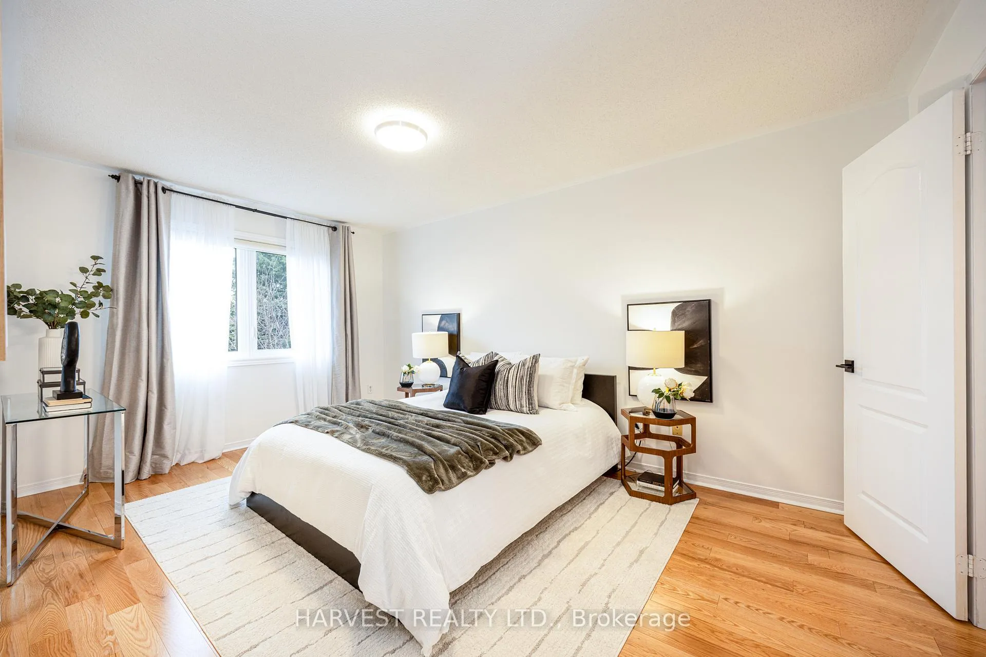 Photo 15 of 177 Vanguard Road, Vaughan, Patterson — HOMEH
