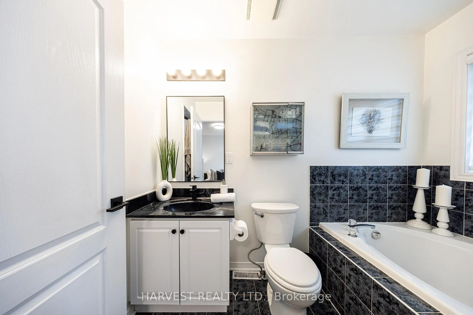 Photo 18 of 177 Vanguard Road, Vaughan, Patterson — HOMEH
