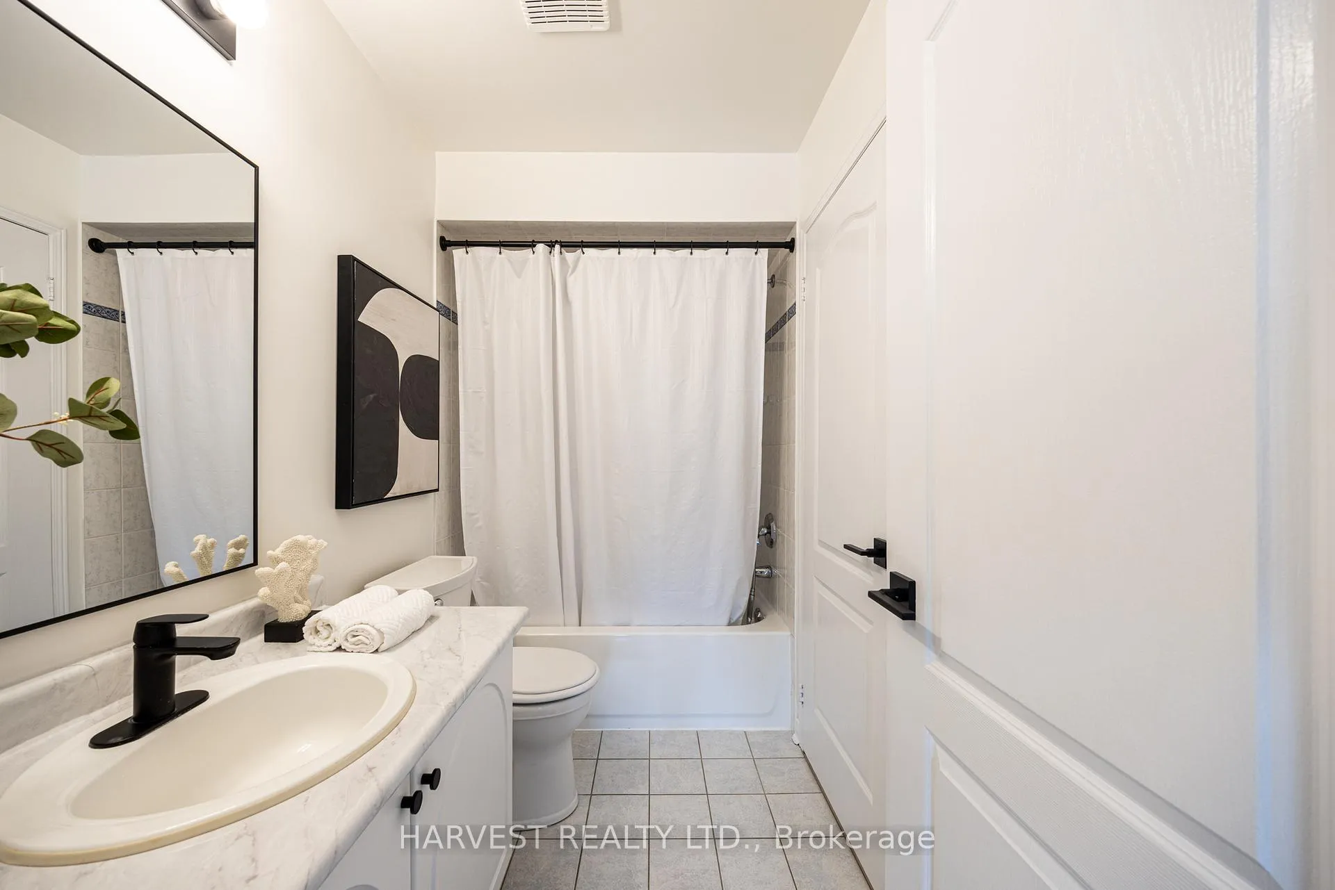 Photo 27 of 177 Vanguard Road, Vaughan, Patterson — HOMEH