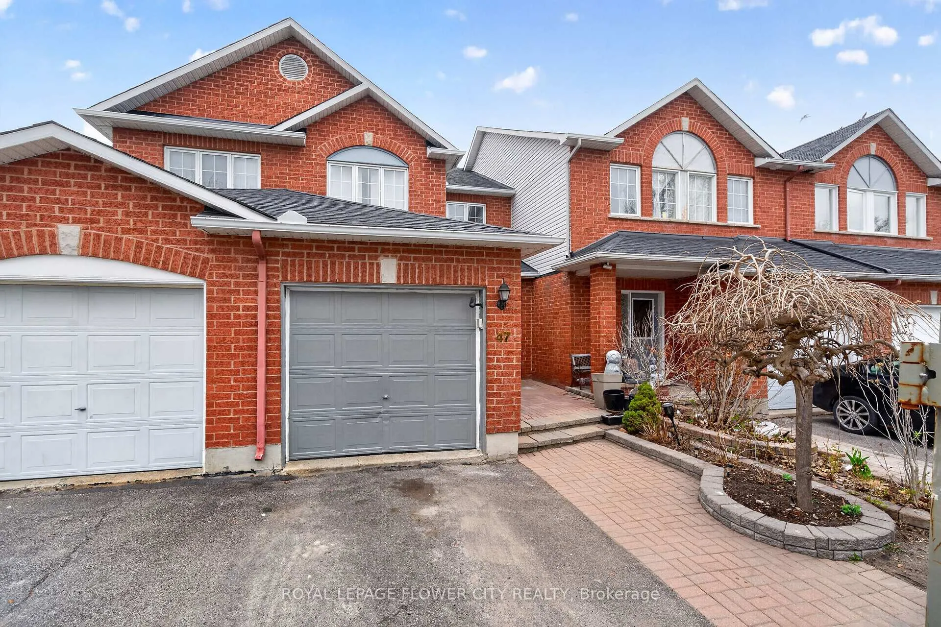 Photo 3 of 47 Inverkip Avenue, Ottawa, Hunt Club Park/Greenboro — HOMEH