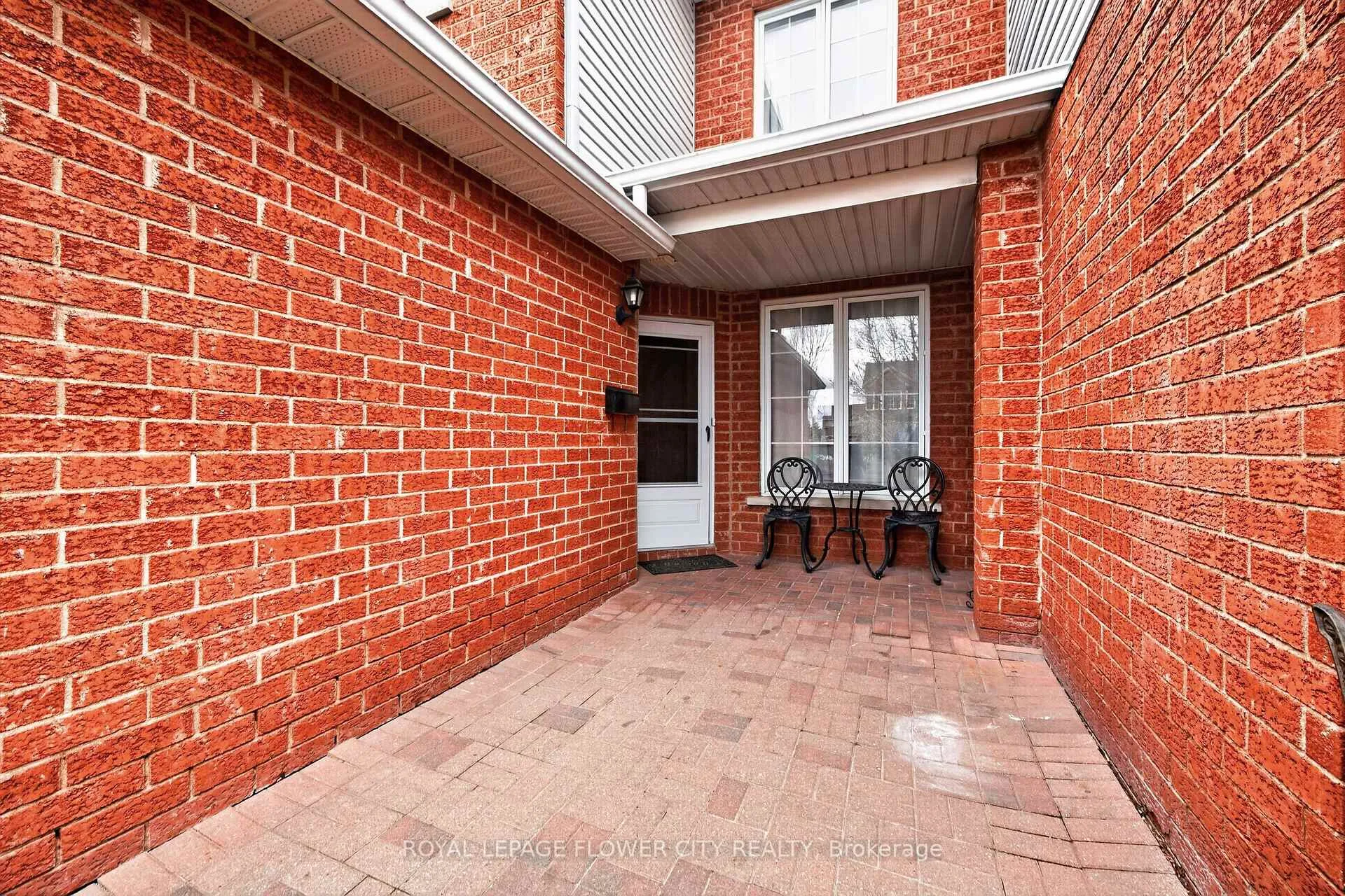 Photo 4 of 47 Inverkip Avenue, Ottawa, Hunt Club Park/Greenboro — HOMEH