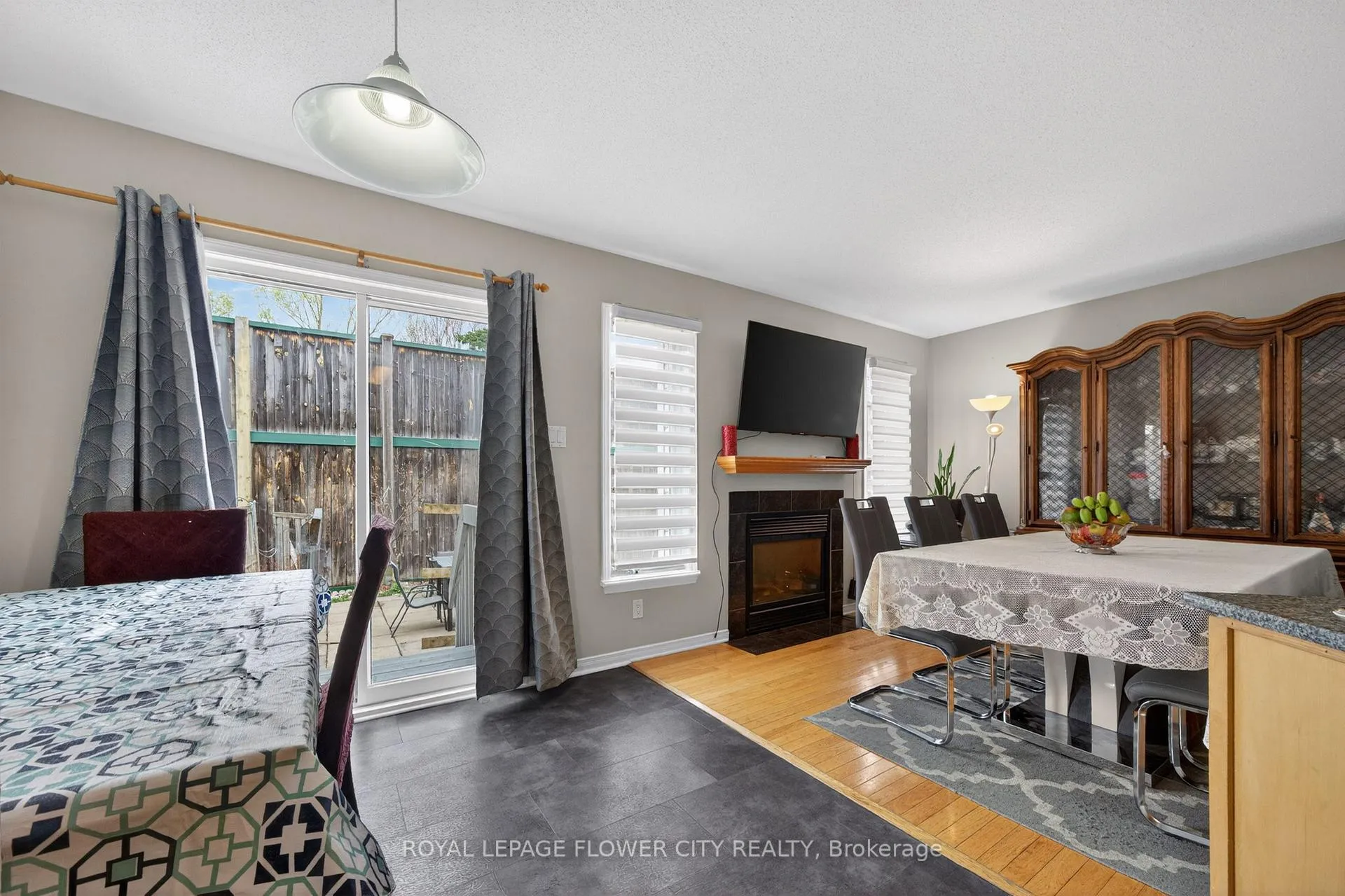 Photo 16 of 47 Inverkip Avenue, Ottawa, Hunt Club Park/Greenboro — HOMEH
