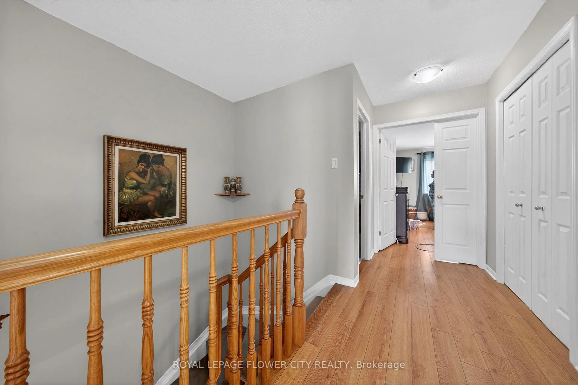 Photo 34 of 47 Inverkip Avenue, Ottawa, Hunt Club Park/Greenboro — HOMEH