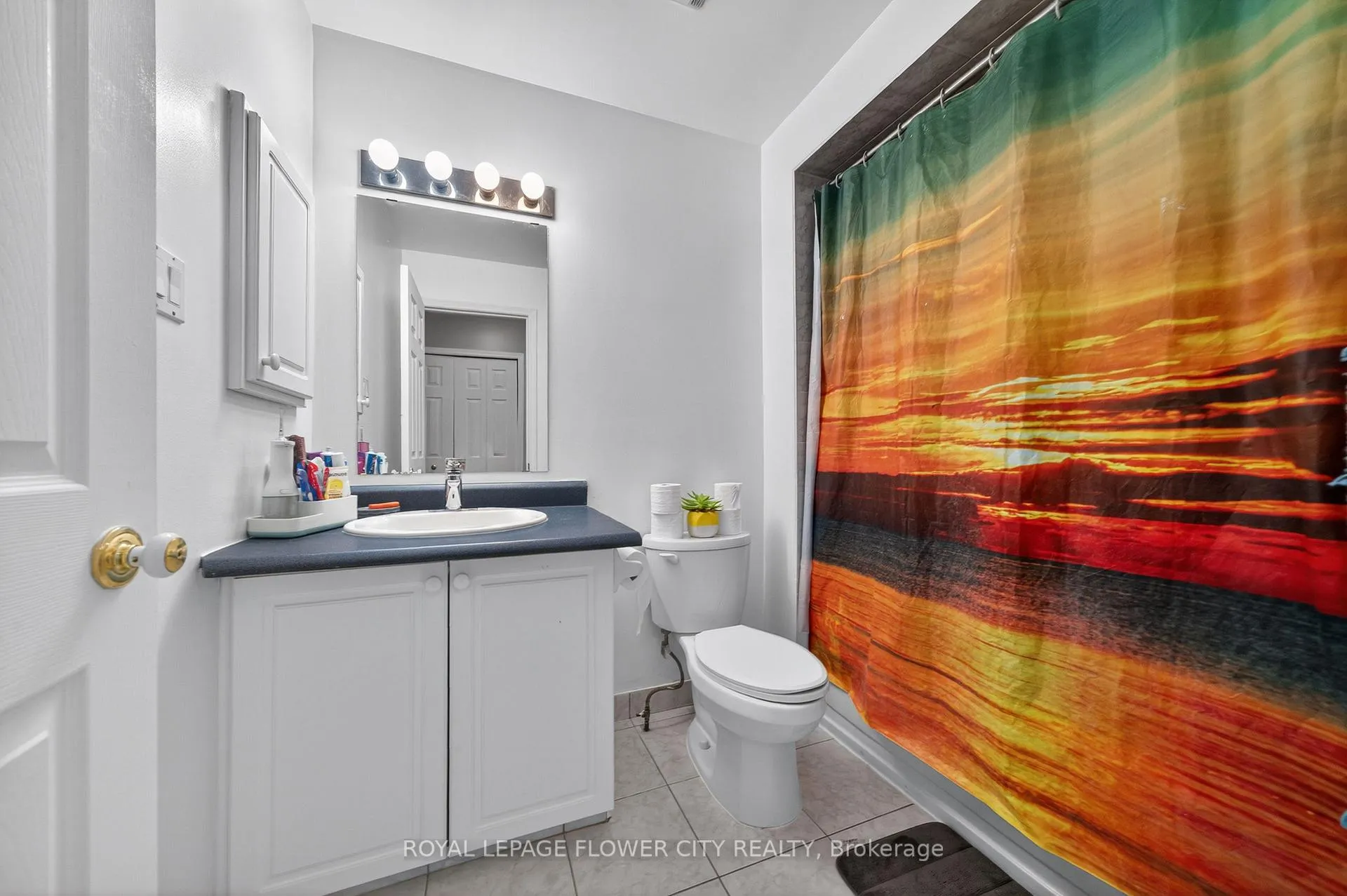 Photo 36 of 47 Inverkip Avenue, Ottawa, Hunt Club Park/Greenboro — HOMEH