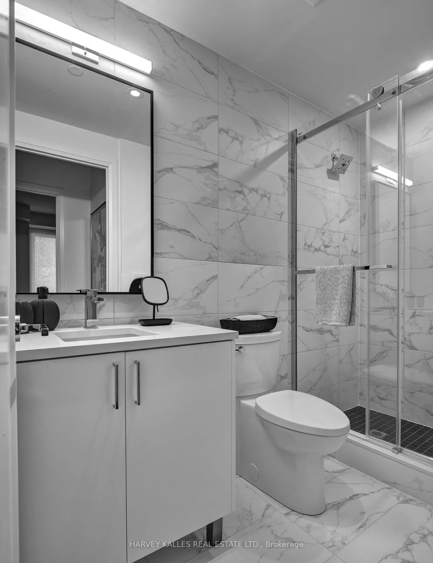 Photo 2 of Unit 1305, 71 Redpath Avenue, Toronto, Mount Pleasant West — HOMEH