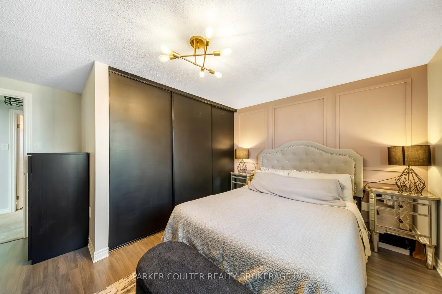 Photo 17 of 177 Burns Circle, Barrie, Northwest — HOMEH