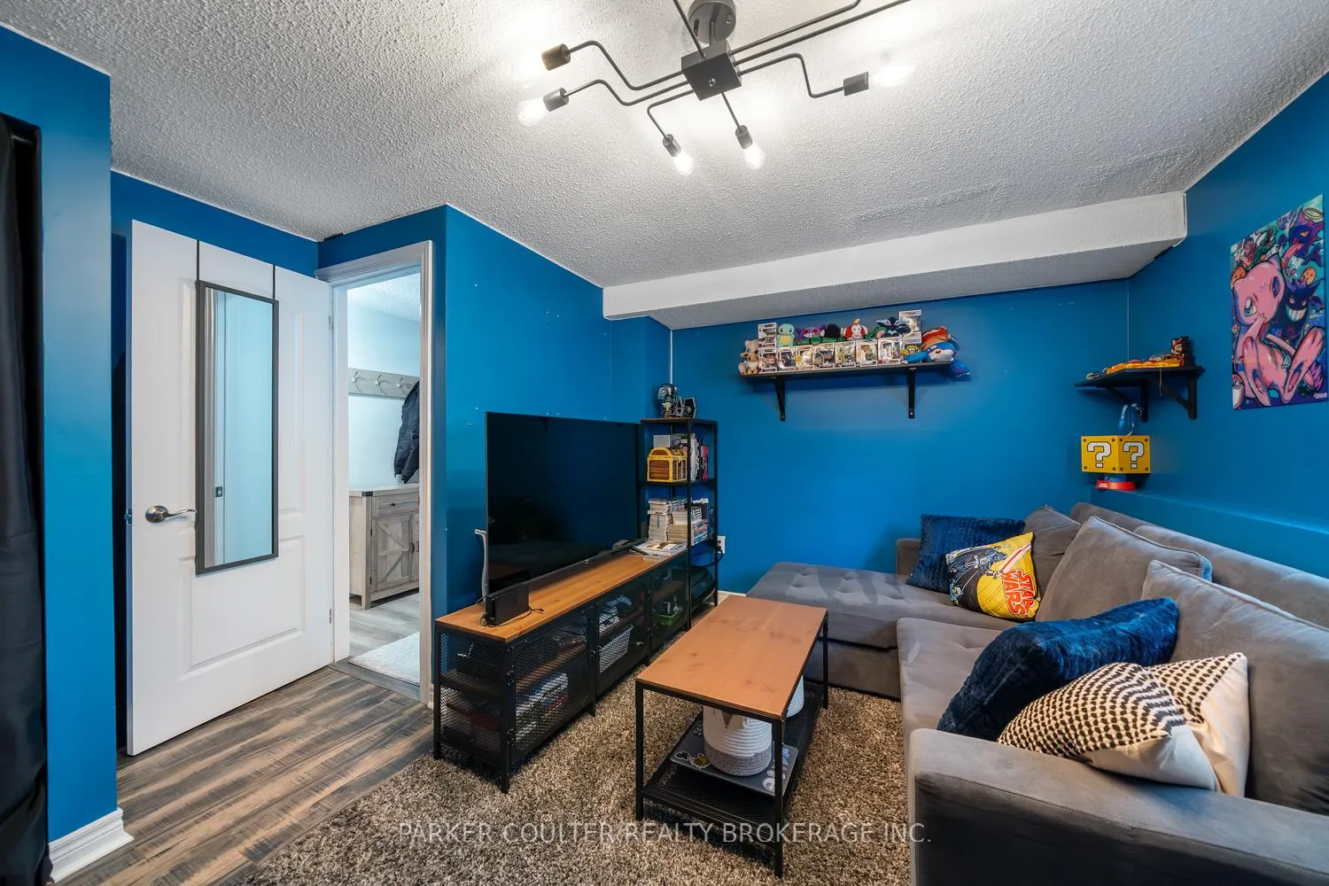 Photo 21 of 177 Burns Circle, Barrie, Northwest — HOMEH