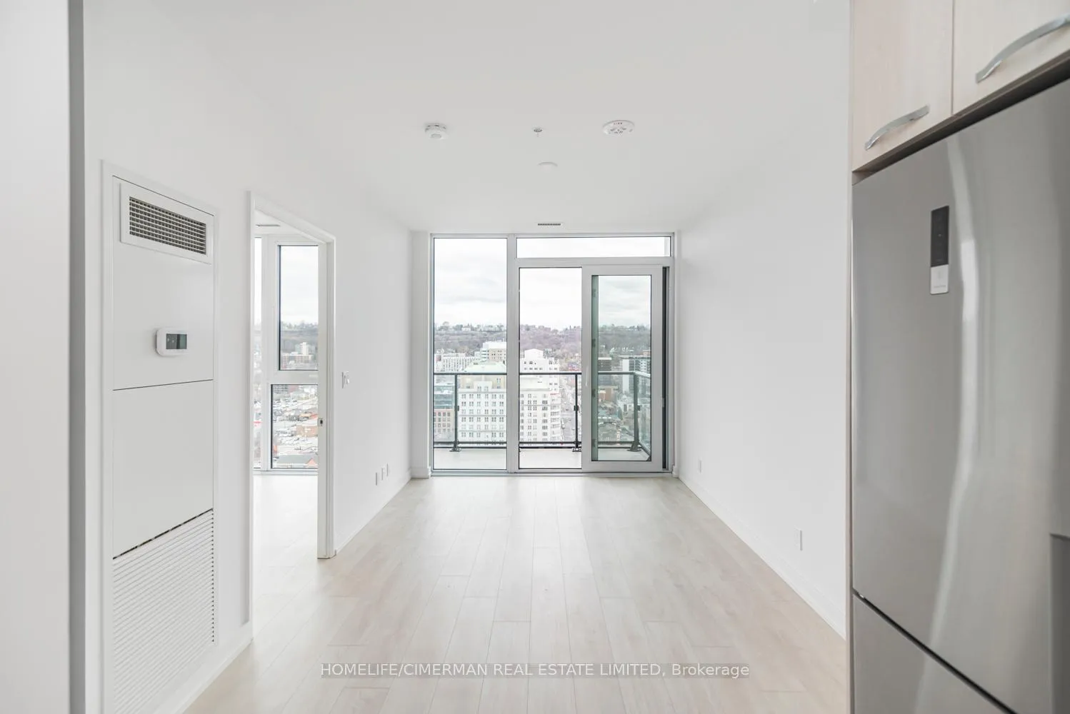 Photo 10 of Unit 2016, 75 James Street S, Hamilton, Corktown — HOMEH