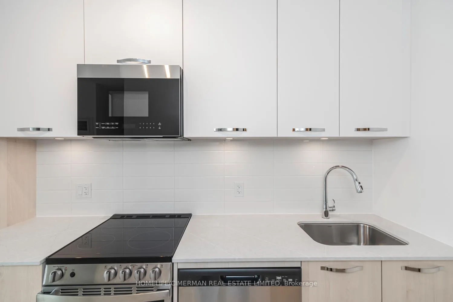 Photo 14 of Unit 2016, 75 James Street S, Hamilton, Corktown — HOMEH