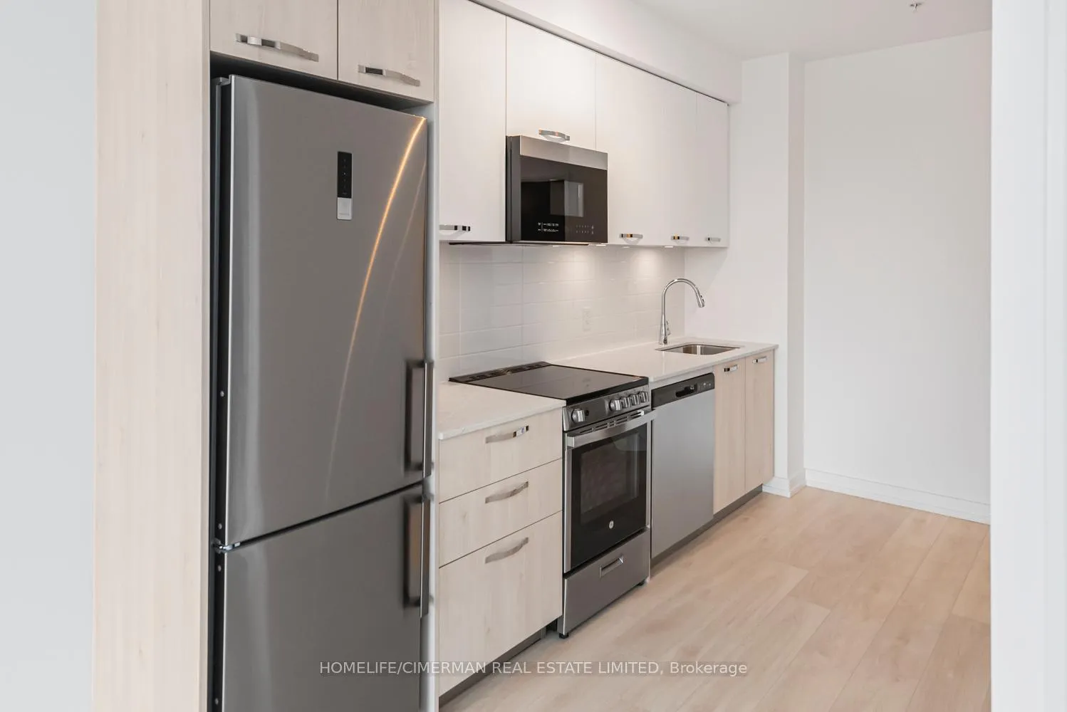 Photo 16 of Unit 2016, 75 James Street S, Hamilton, Corktown — HOMEH