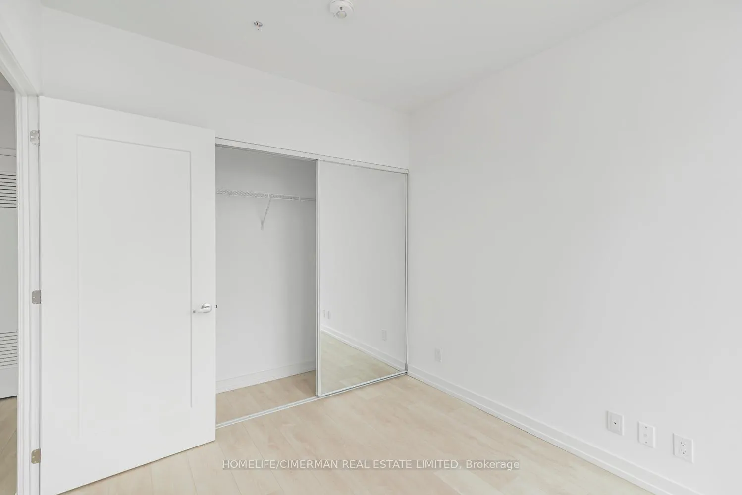 Photo 20 of Unit 2016, 75 James Street S, Hamilton, Corktown — HOMEH