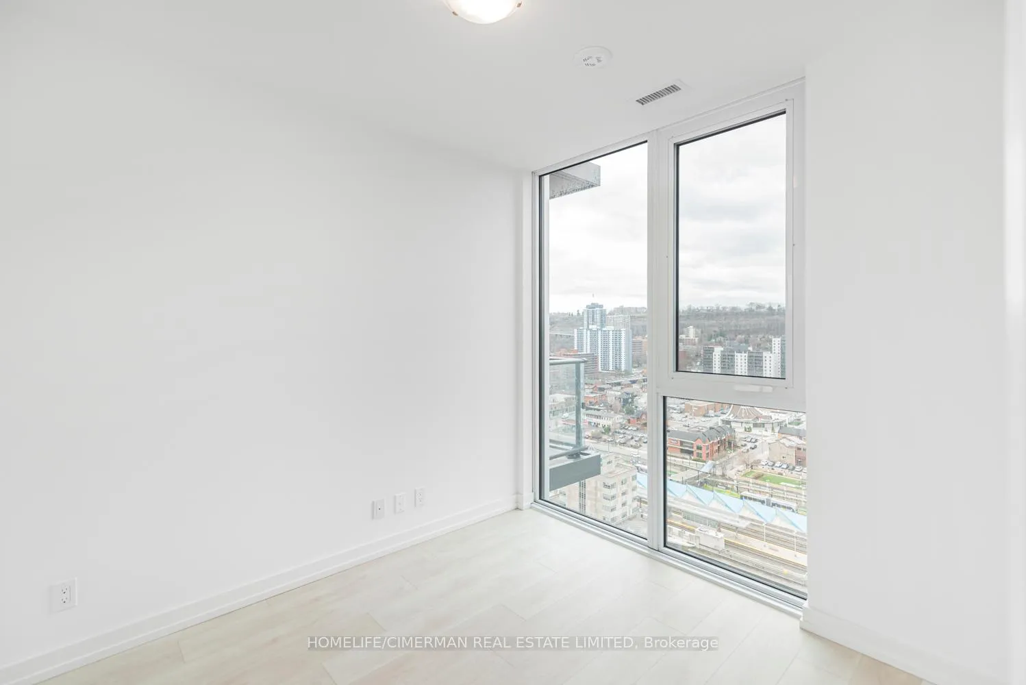 Photo 25 of Unit 2016, 75 James Street S, Hamilton, Corktown — HOMEH