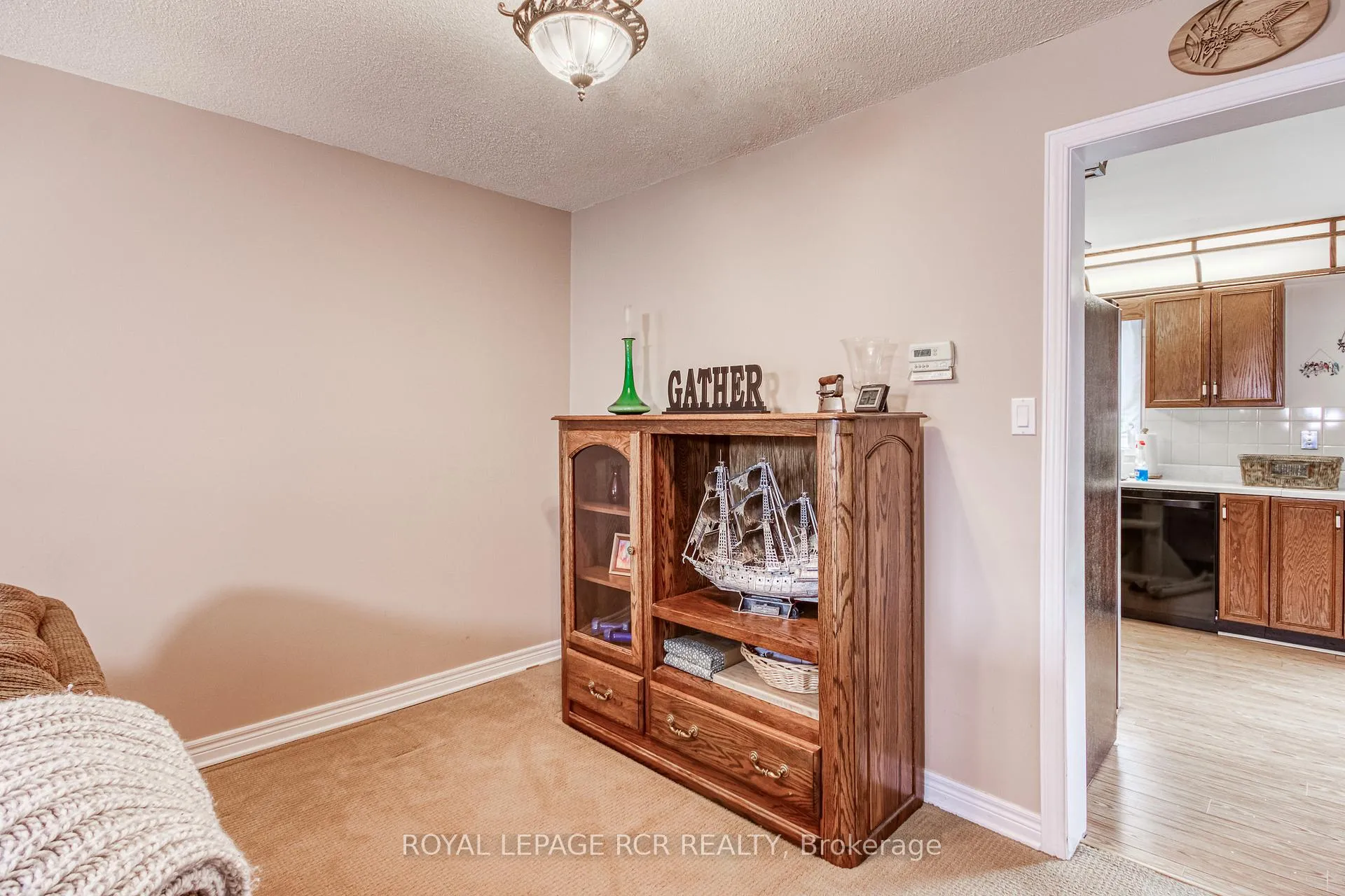 Photo 10 of 38 Ebby Avenue, Brampton, Heart Lake West — HOMEH