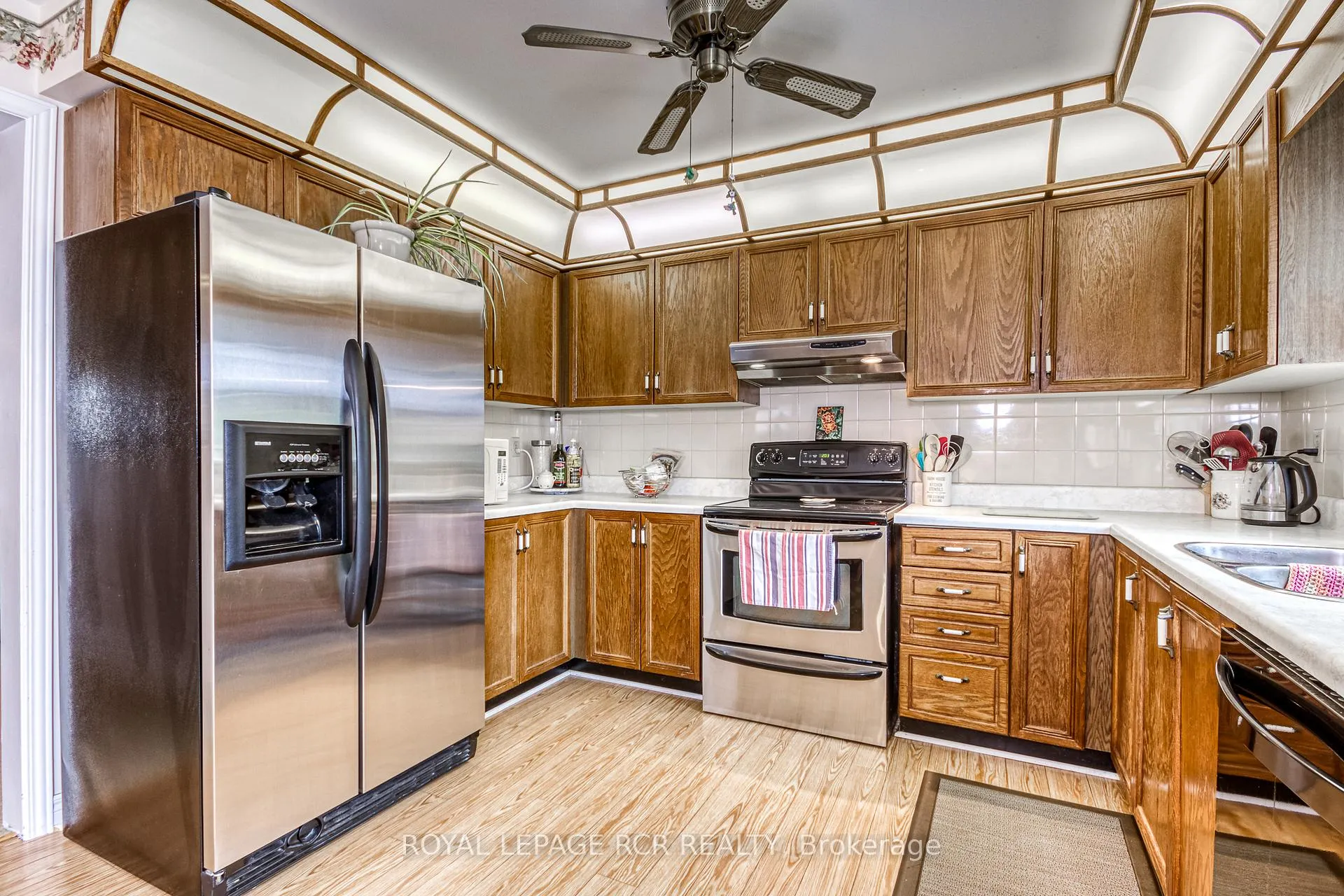 Photo 13 of 38 Ebby Avenue, Brampton, Heart Lake West — HOMEH