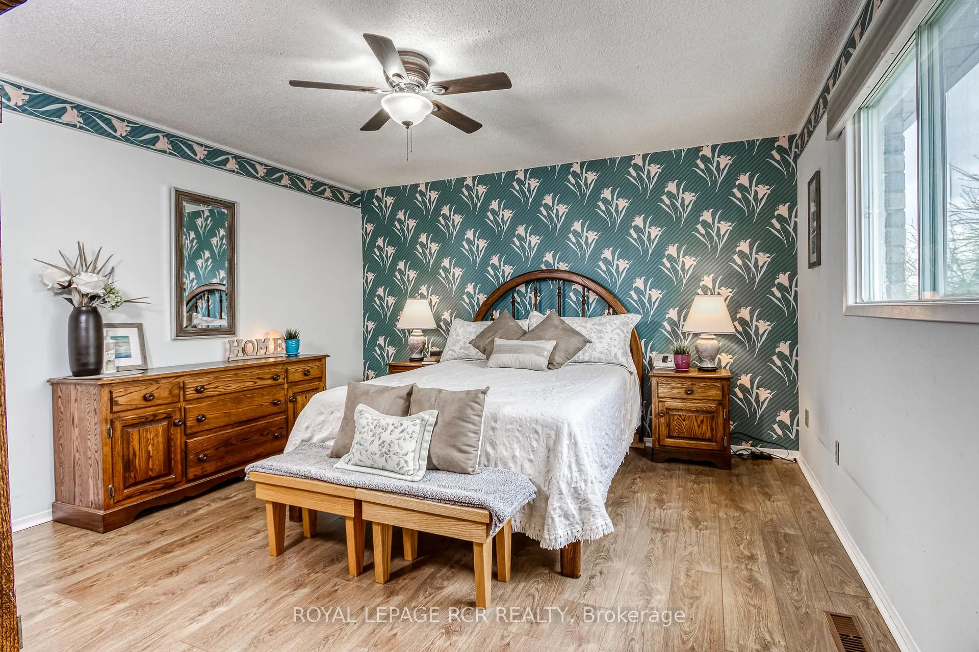 Photo 20 of 38 Ebby Avenue, Brampton, Heart Lake West — HOMEH