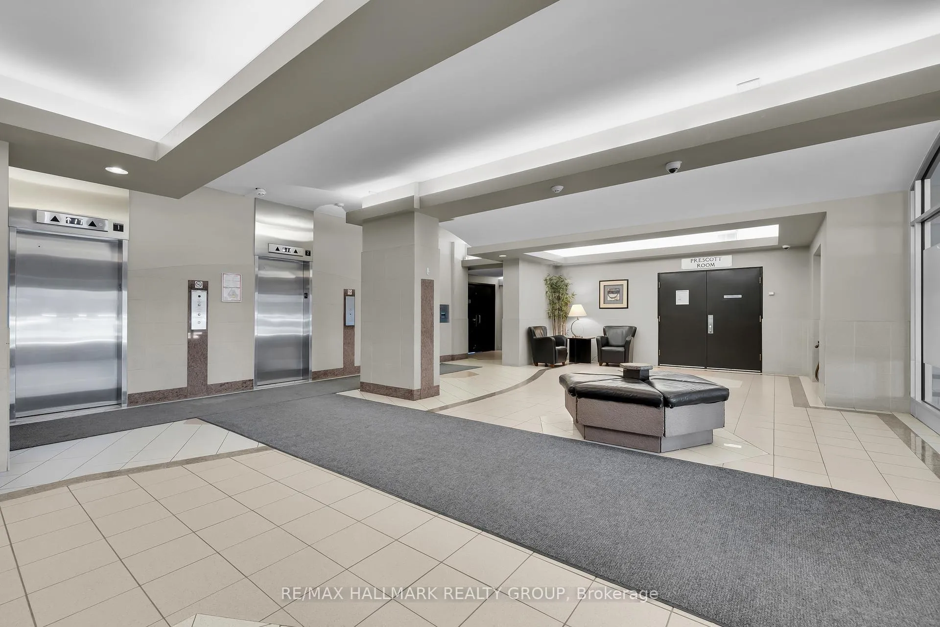 Photo 4 of Unit 407, 900 Dynes Road, Ottawa, Carleton Square — HOMEH
