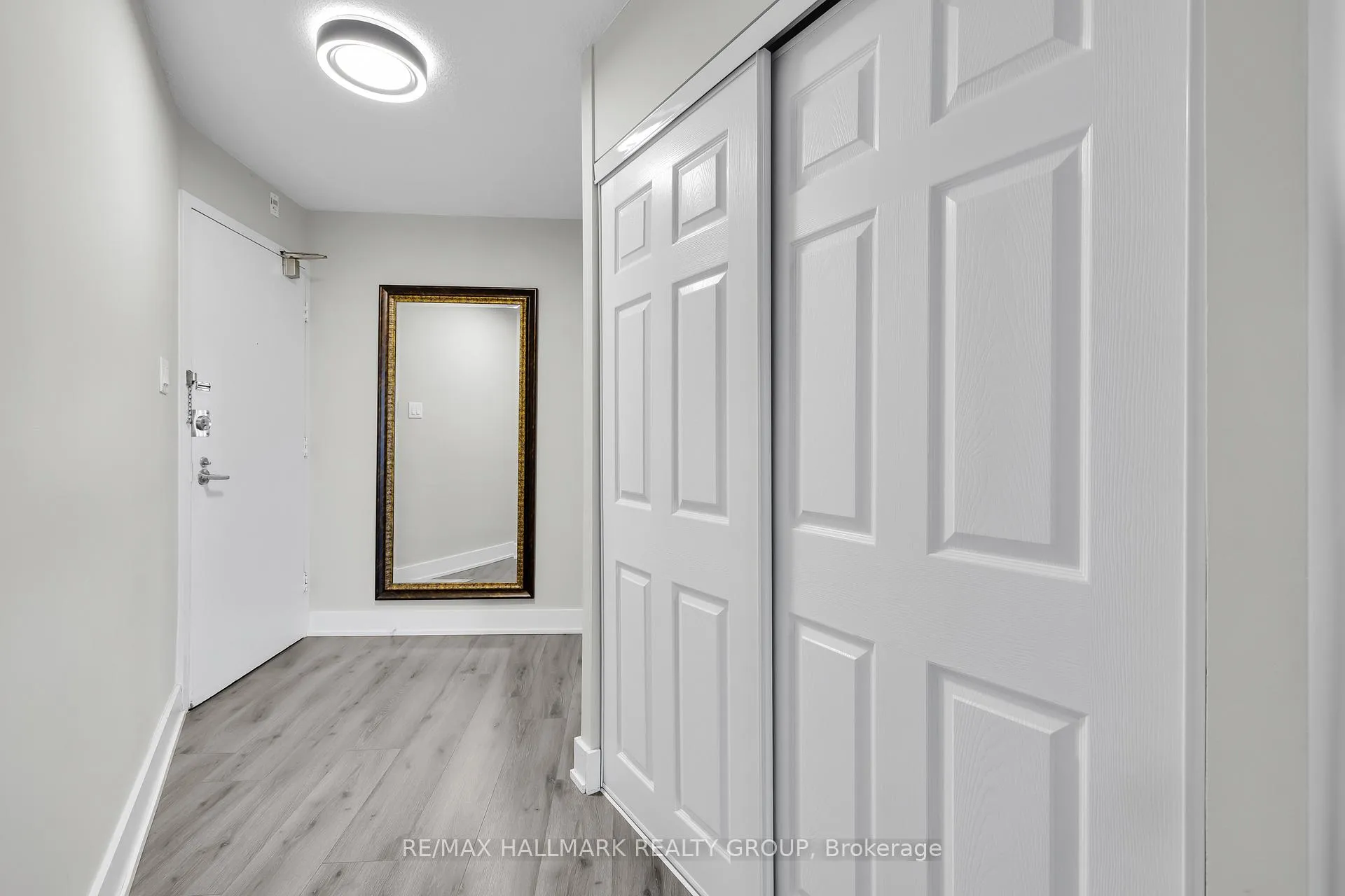 Photo 6 of Unit 407, 900 Dynes Road, Ottawa, Carleton Square — HOMEH