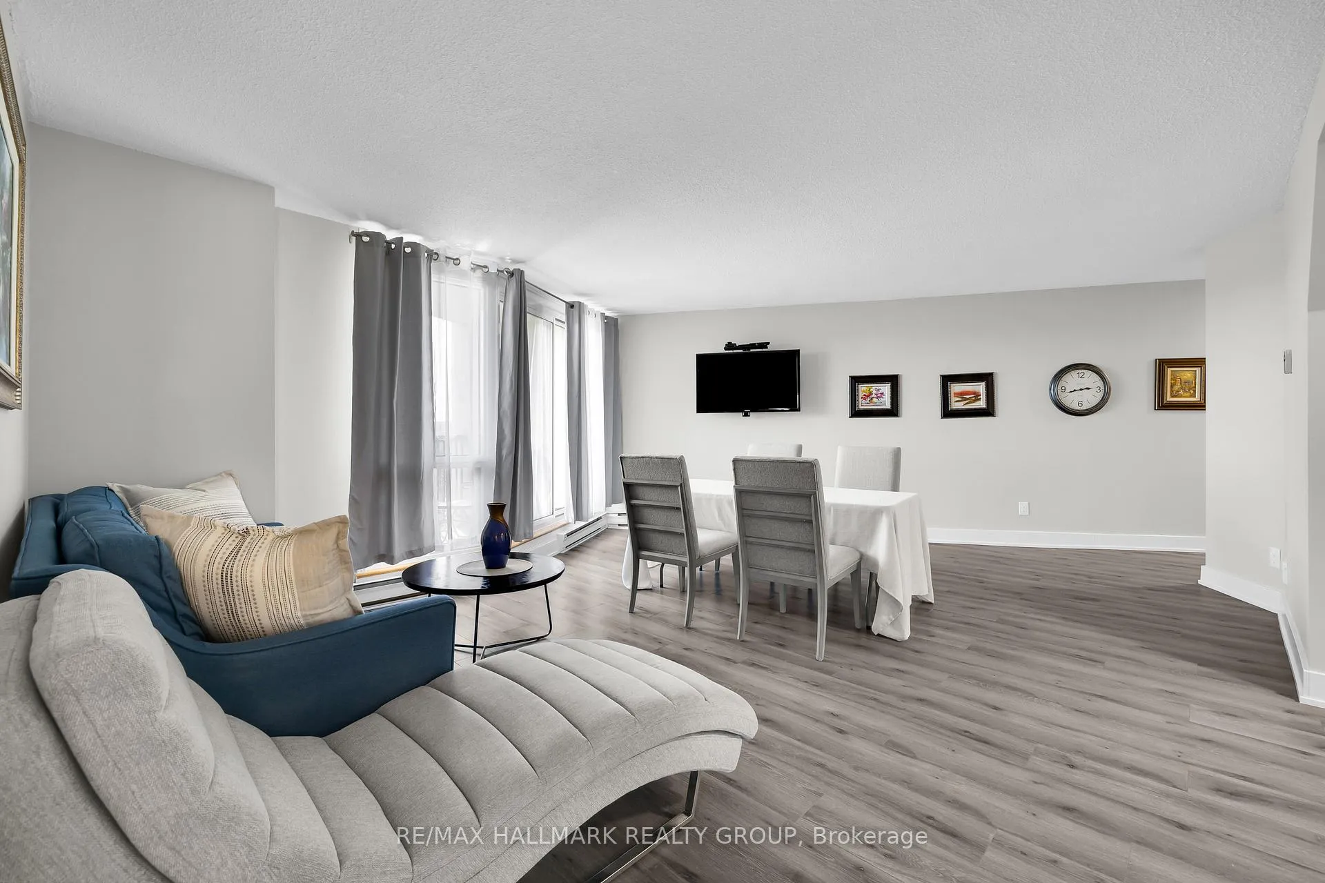 Photo 10 of Unit 407, 900 Dynes Road, Ottawa, Carleton Square — HOMEH