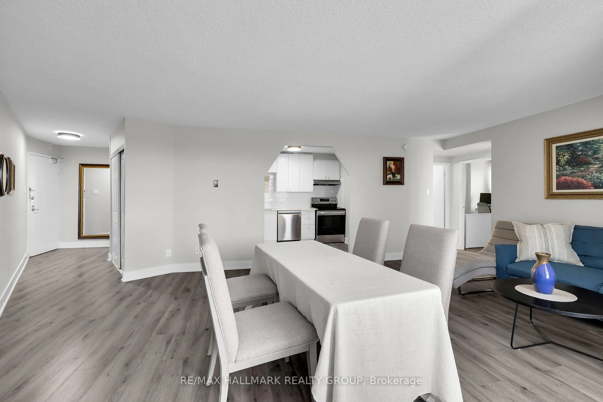Photo 11 of Unit 407, 900 Dynes Road, Ottawa, Carleton Square — HOMEH