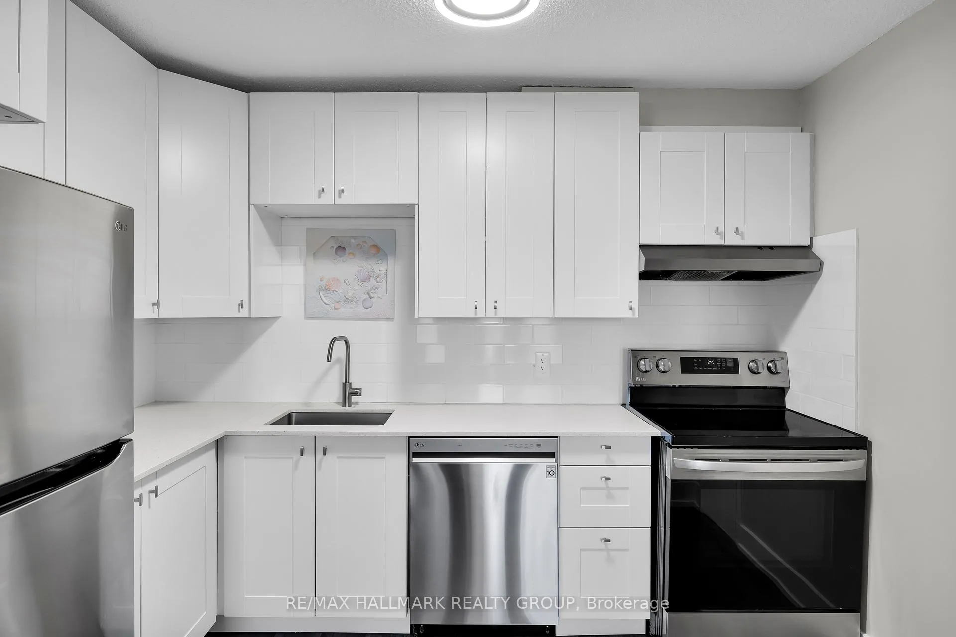 Photo 19 of Unit 407, 900 Dynes Road, Ottawa, Carleton Square — HOMEH