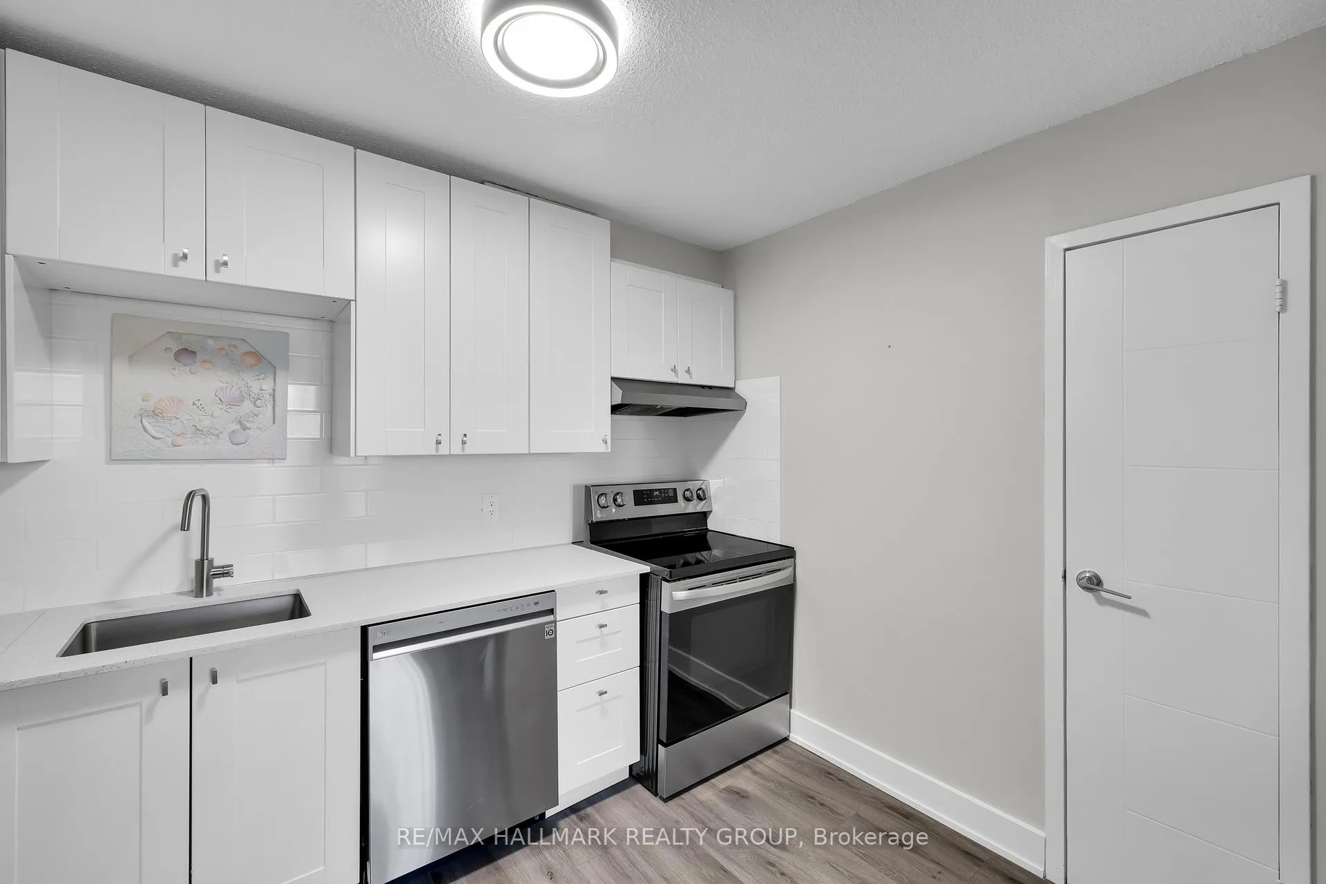 Photo 21 of Unit 407, 900 Dynes Road, Ottawa, Carleton Square — HOMEH