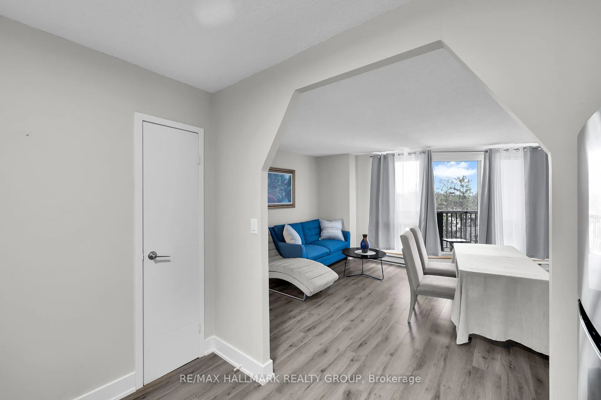 Photo 23 of Unit 407, 900 Dynes Road, Ottawa, Carleton Square — HOMEH