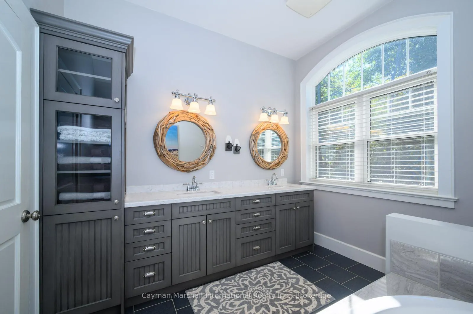 Photo 14 of 1045 Lakeshore Drive, Gravenhurst, Muskoka (S) — HOMEH