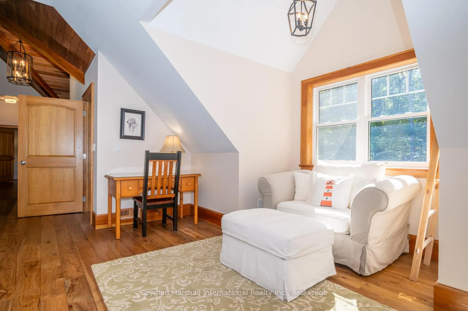 Photo 16 of 1045 Lakeshore Drive, Gravenhurst, Muskoka (S) — HOMEH