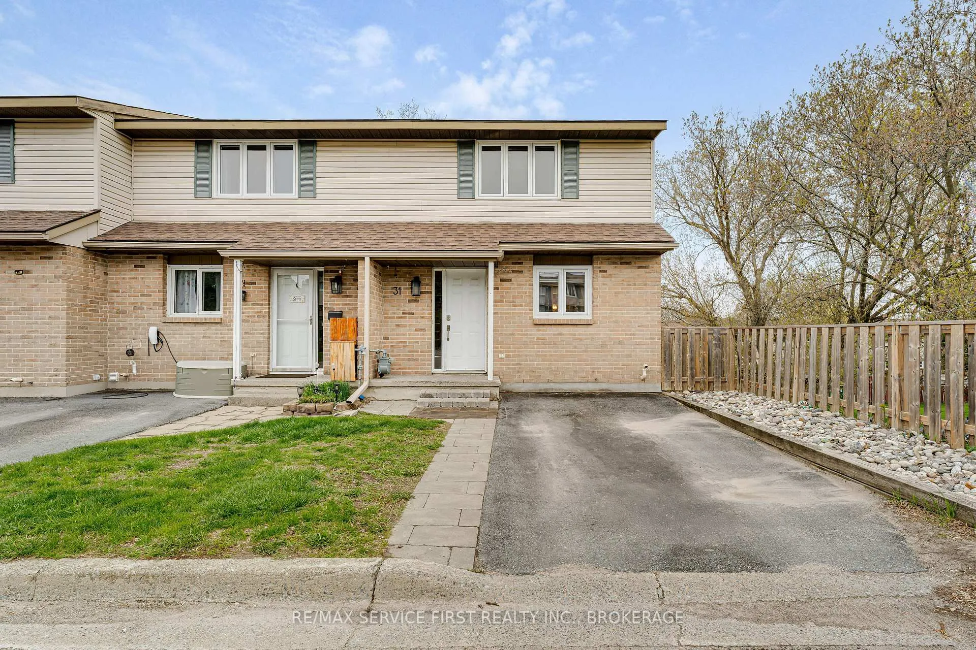 Photo 2 of Unit 46, 31 Coventry Crescent, Kingston, West of Sir John A. Blvd — HOMEH