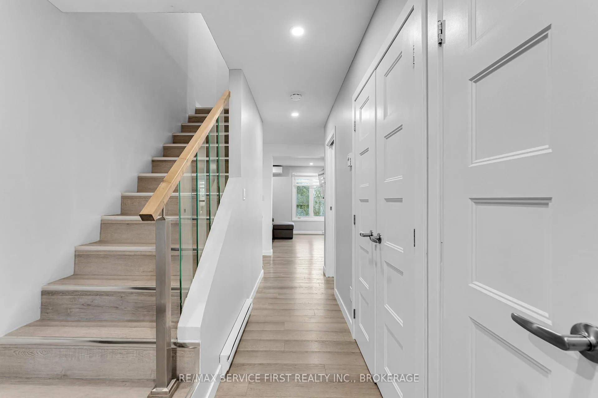 Photo 5 of Unit 46, 31 Coventry Crescent, Kingston, West of Sir John A. Blvd — HOMEH